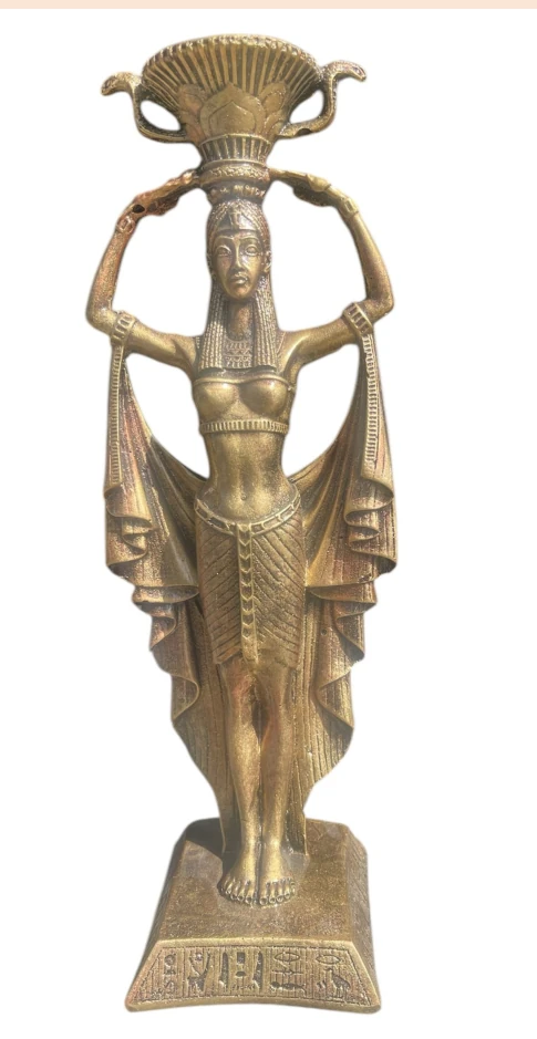 AYAKTA İSİS