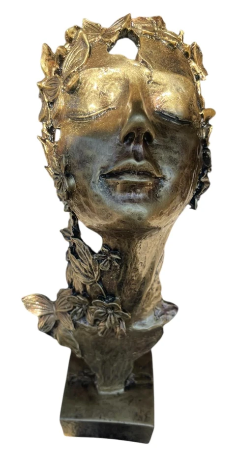 ÇİÇEKLİ KIZ